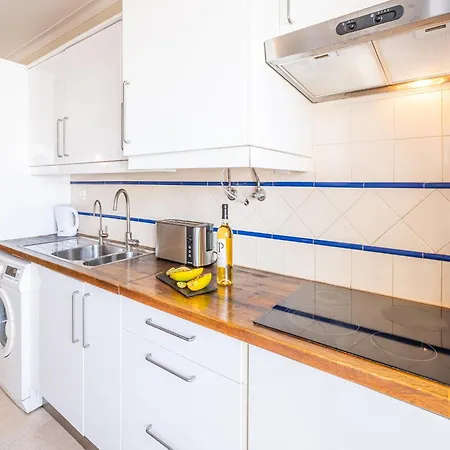 Apartment In Alvor Near Scenic Beaches