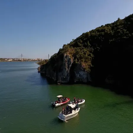 Apartment In Alvor Near Scenic Beaches Alvor