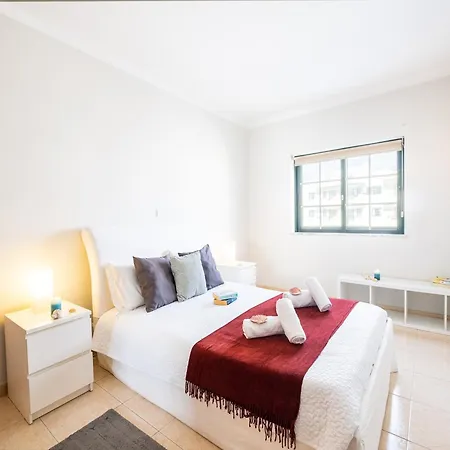 Apartment In Alvor Near Scenic Beaches * Alvor
